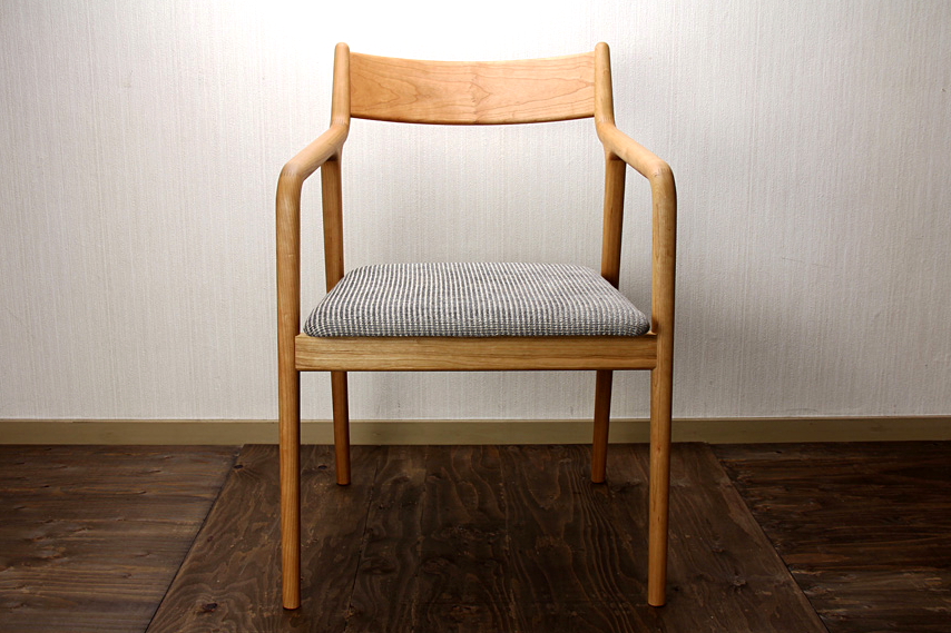 宮崎椅子製作所 / PePe arm chair ( ぺぺ アーム チェア ) / 村澤一晃